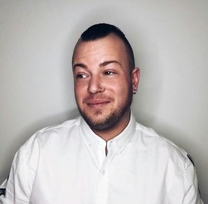 Meet your Posher, Christopher